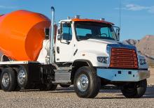 Bakwagen Freightliner 114SD Day Cab Detroit DD8