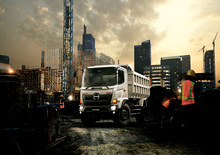 Bakwagen Hino 500 FD 1126 4x2