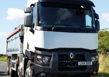 Bakwagen Renault C P8X4*4 TRIDEM ROAD 13L E6