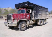 Bakwagen Mack RD890SX CA49 E7-350 E-TECH 6x4