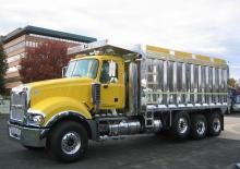 Bakwagen Mack TITAN Day Cab MP10 6x2