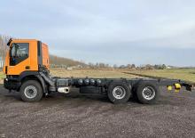 Bakwagen Iveco Trakker AD380T41W