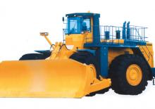 Wiel dozer Komatsu WD900-3