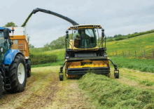 Combine maaidorser vanger New Holland 300 HP Paddles