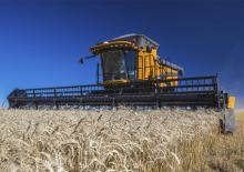 Combine maaidorsers Valtra BC6800
