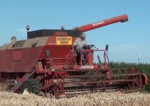 Combine maaidorsers Laverda M 150