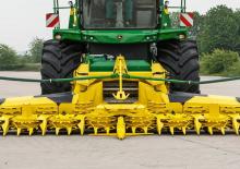Combine maaidorsers maïskop John Deere 360plus
