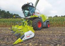 Combine maaidorsers maïskop Claas Orbis 600 SD
