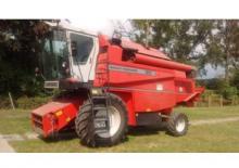 Combine maaidorsers Massey Ferguson MF 28