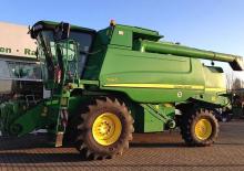 Combine maaidorsers John Deere T 660
