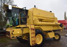 Combine maaidorsers New Holland TF42