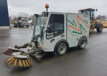 Compact veegmachines KOMENT Star
