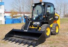 Schrankladers JCB 225