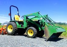 Compacttrekkers John Deere 4100