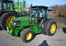 Compacttrekkers John Deere 5615 V