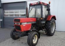 Compacttrekkers Case IH 745 XL