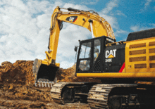 Rupsgraafmachines Caterpillar 374D L