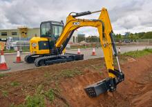 Rupsgraafmachines JCB 65R-1