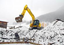 Rupsgraafmachines New Holland E260C NR SLC