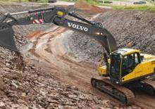 Rupsgraafmachines Volvo EC235CNL