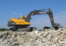 Rupsgraafmachines Volvo EC240CNL