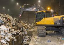 Rupsgraafmachines Volvo EC240CL