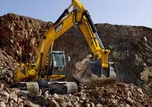 Rupsgraafmachines JCB JS 260 LC
