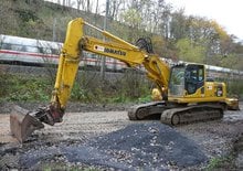 Rupsgraafmachines Komatsu PC240NHRD-8