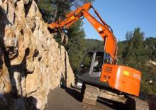 Rupsgraafmachines Hitachi ZX 225 USLC-3