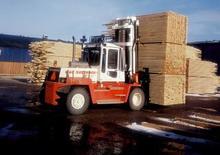 Dieselheftrucks SVETRUCK 1560-35
