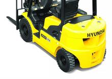Dieselheftrucks Hyundai 33 D 7 E