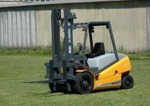 Dieselheftrucks Desta D 50