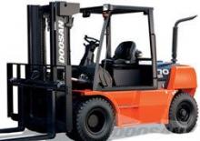Dieselheftrucks Doosan D 80 S 5