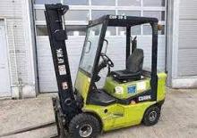 Dieselheftrucks Clark DPM 30 H
