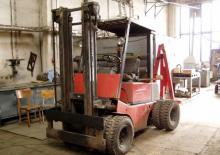 Dieselheftrucks Desta DV 32 B