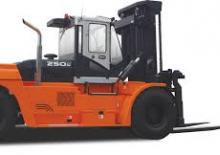 Ruwterrein-heftrucks Doosan DV250S-7