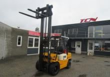 Dieselheftrucks Halla HDF 30