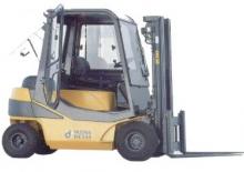 Dieselheftrucks Nuova Detas Sherpa 30