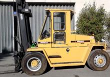 Dieselheftrucks Caterpillar V 225 C