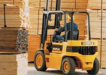 Dieselheftrucks Caterpillar V 40 E