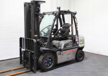 Dieselheftrucks Nissan YG 1 D 2 A 30 Q