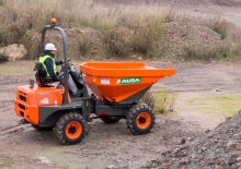 Wieldumpers Ausa D 250 AHG