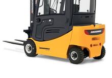 Elektrische vorkheftrucks Jungheinrich EFG 320