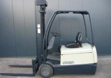 Elektrische vorkheftrucks Crown SC 3018