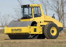 Enkele-trommelwals Bomag BW 215 D-40