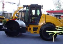 Enkele-trommelwals YTO LT214