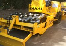 Enkele-trommelwals Sakai SV204TB