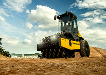 Enkele-trommelwals New Holland V110D