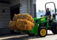 Voortrekhaak gemeentetrekker John Deere 2027 R