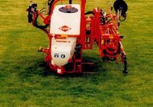 Opbouwveldspuiten Kuhn Porter M 1200